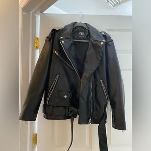ZARA FAUX LEATHER OVERSIZED JACKET